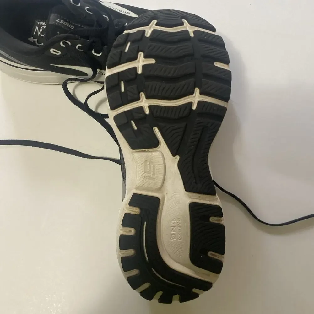 Brooks Ghost 15 Women's Size 6.5 B (Medium) Running Shoes Black
